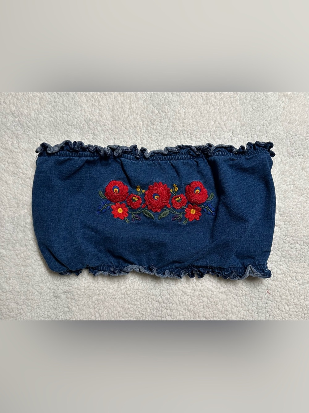 Medium Forever 21 Women’s Navy Tube Top with Red Floral Embroidery, Like New - Picture 2 of 4